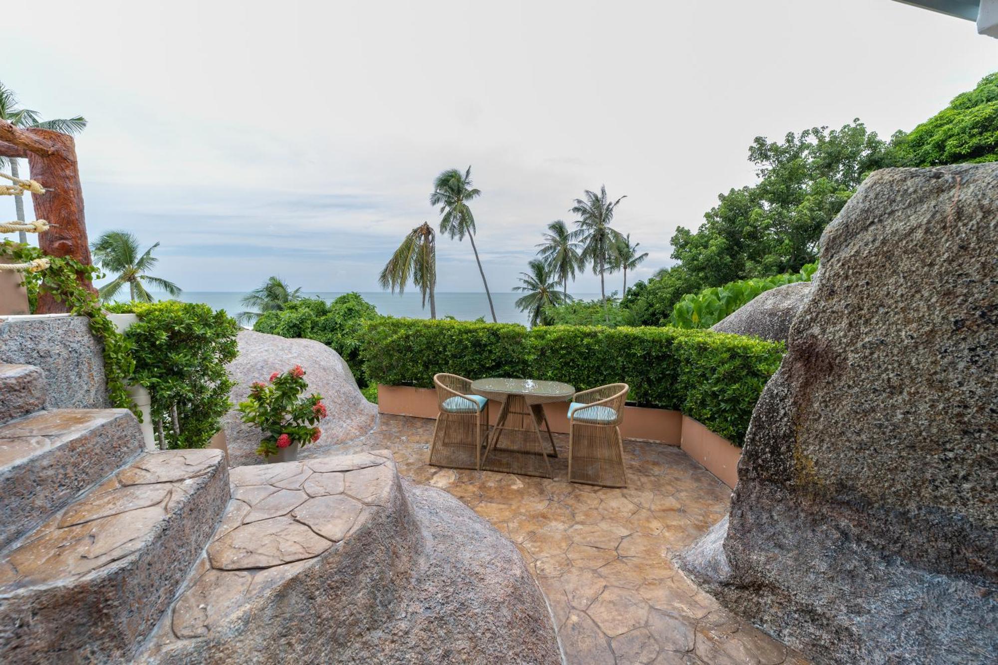 The Rock Samui Beach Resort Lamai Beach  Exterior photo